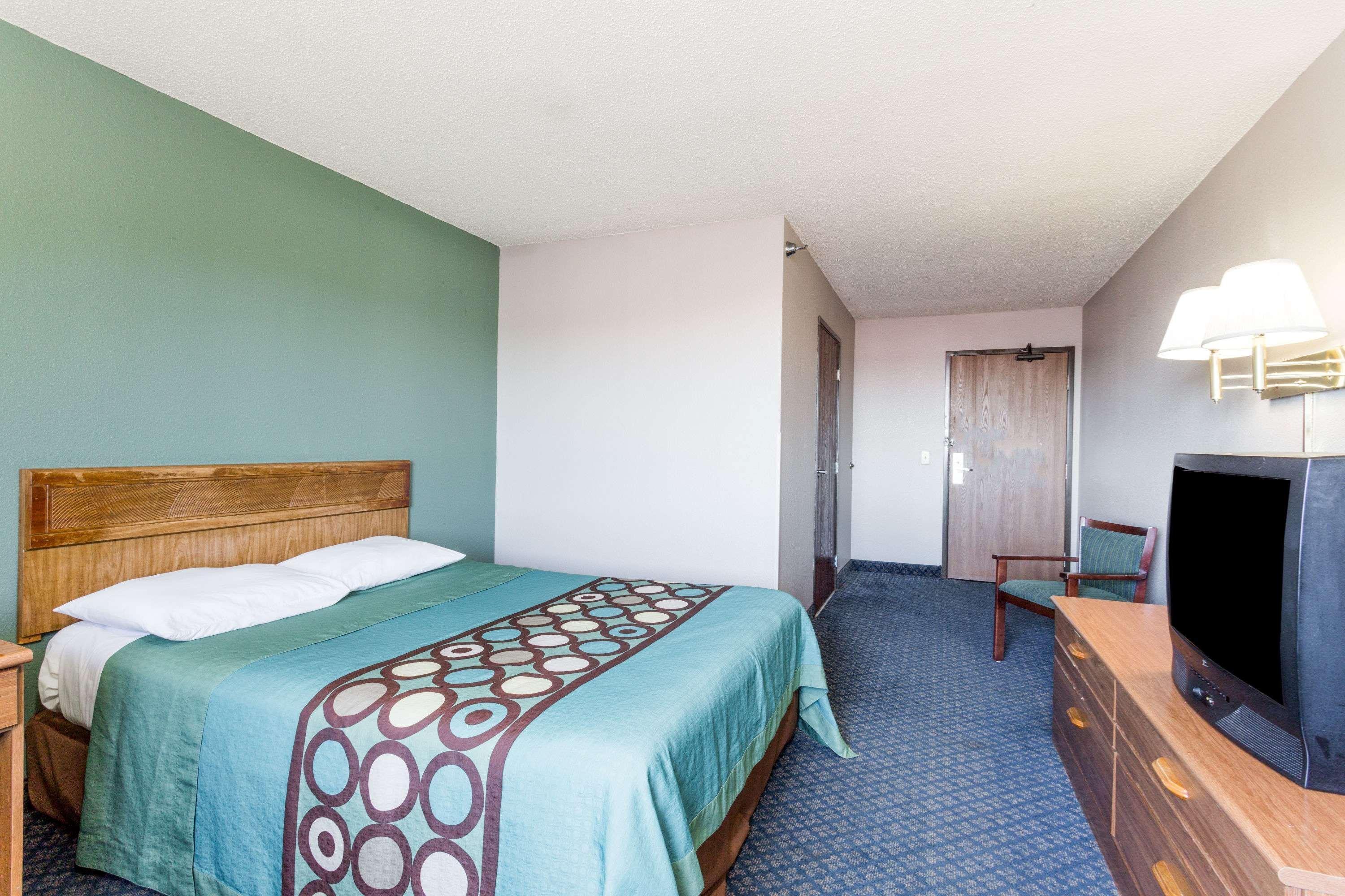 Hotel Super 8 By Wyndham Richmond Midlothian Turnpike Exterior foto